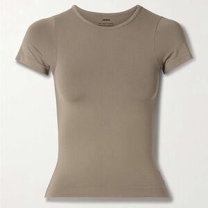 SKIMS Soft Smoothing Seamless T-Shirt